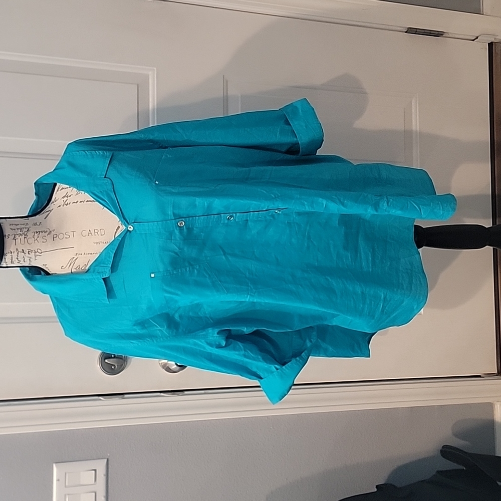 Catherines button down turqouise 1/2 sleeve shirt. Size 3x